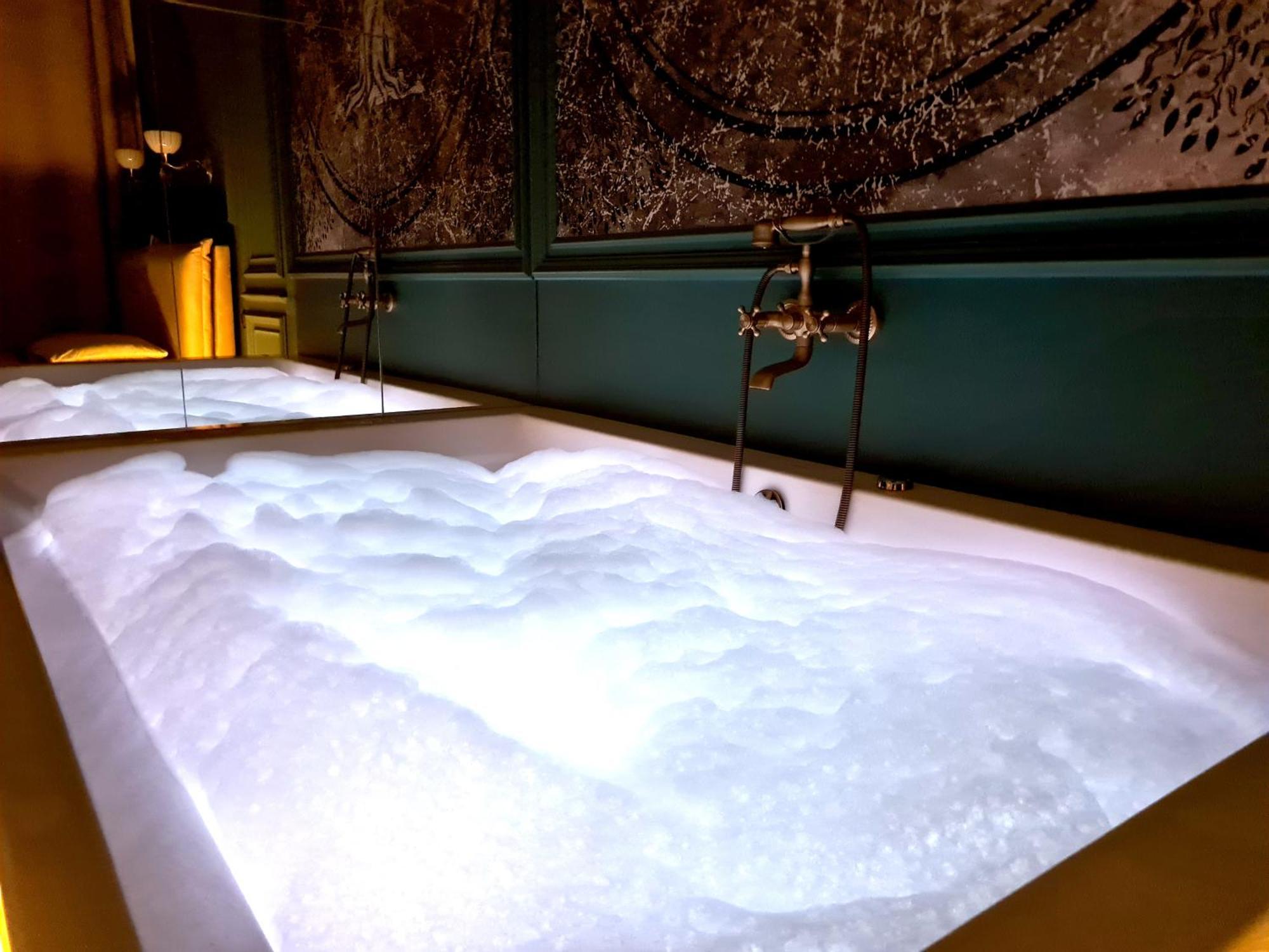Art Jacuzzi Koletek Apartamento Cracóvia Exterior foto